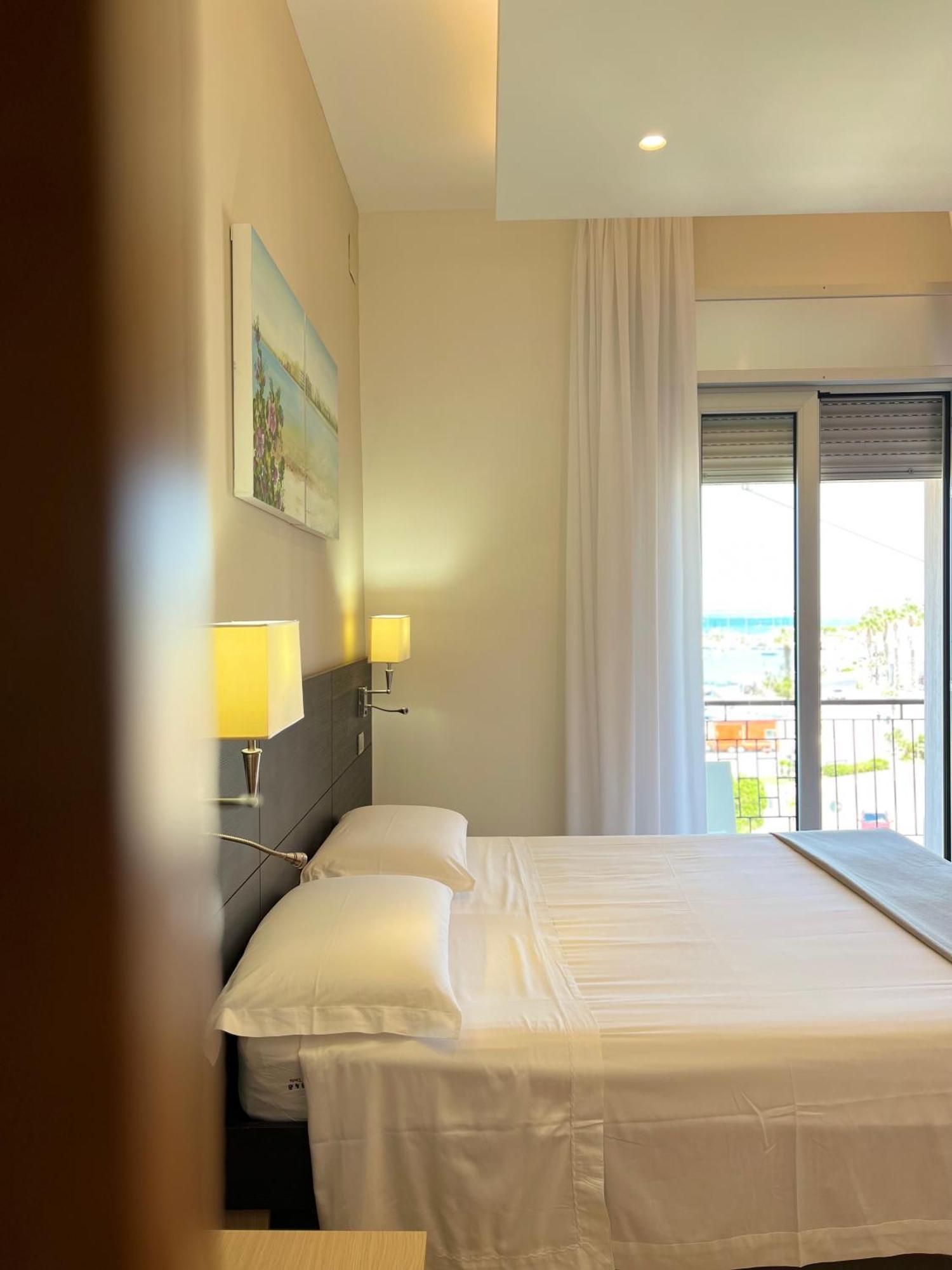 Il Vascello Hotel Porto Cesareo Luaran gambar